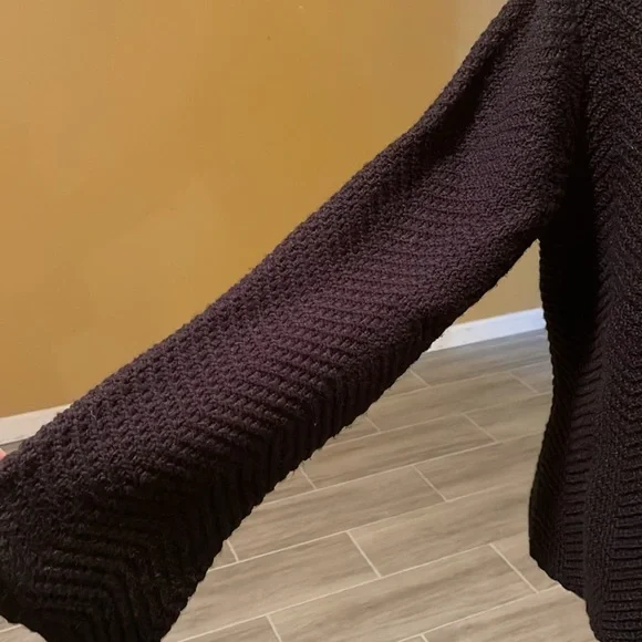 Very nice sweater - Picture 4 of 5